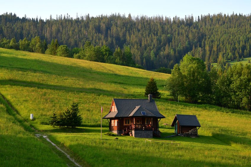 Nieruchomości w górach potrafią kosztować ogromne pieniądze.