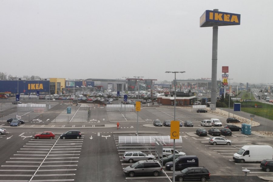 Mieszkańcy metropolii coraz rzadziej jeżdżą autem. Im szybciej ten trend dotrze do Polski, tym chętniej IKEA zacznie tu otwierać swoje minisalony.