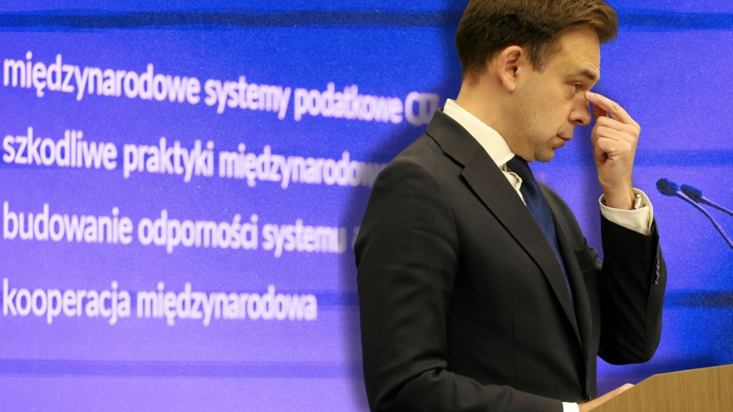 Budżet Polski w 2026 r. grozi rekordową dziurą. Podwyżki podatków niemal pewne Budżet 2026. Deficyt może pobić rekord, rząd szykuje podwyżki podatków