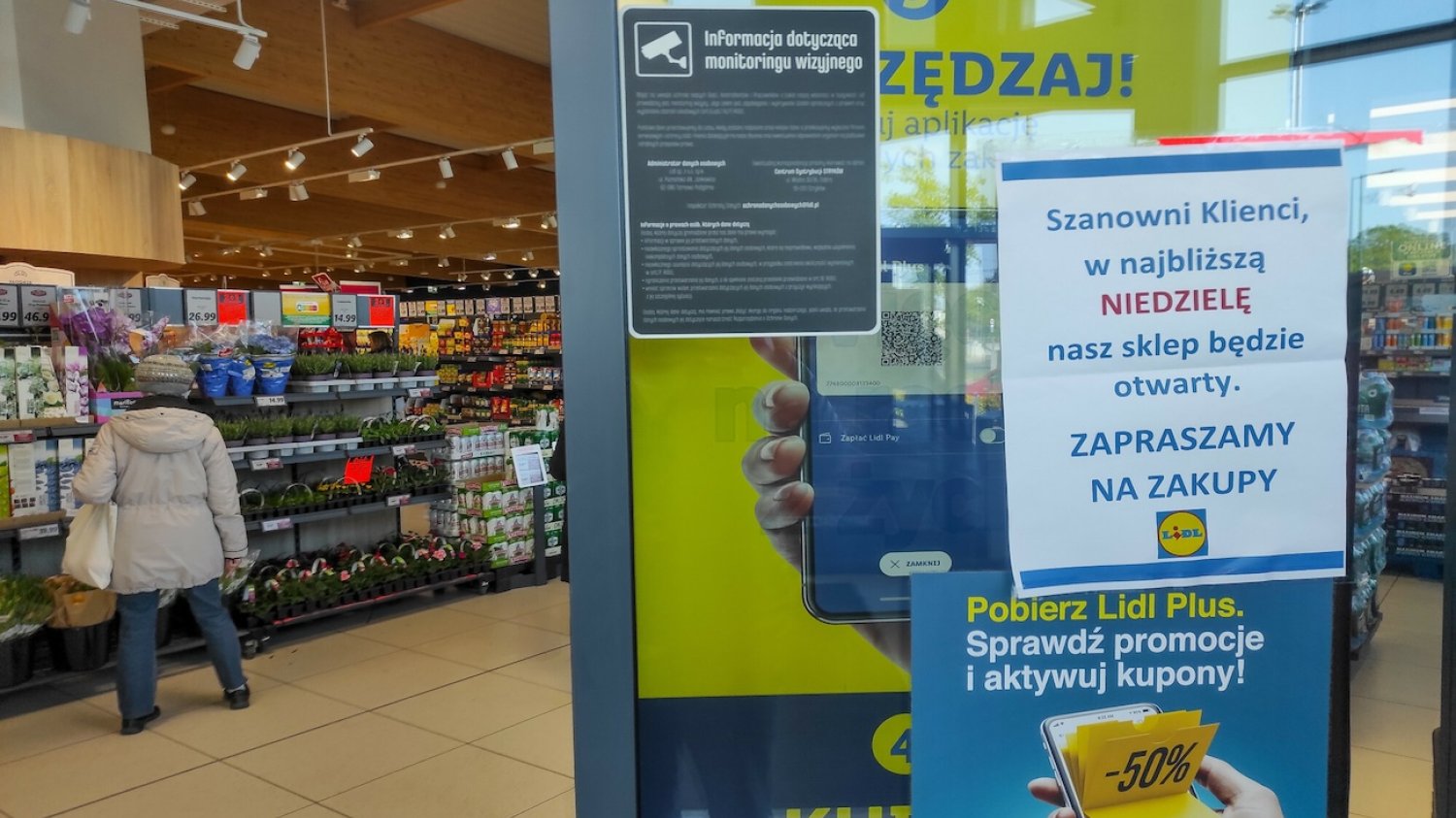 Zakaz handlu w niedziele – wyniki badania wśród pracowników sieci handlowych