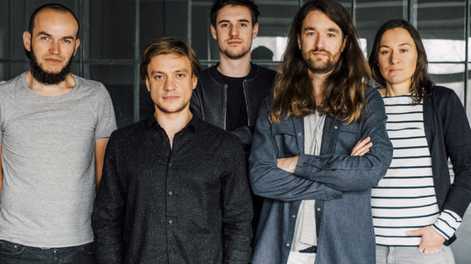 Zespół odpowiedzialny za Tylko.com. Od lewej 
Michał Piasecki, Mikolaj Molenda, Benjamin Kuna, Jacek Majewski, Hanna Kokczyńska