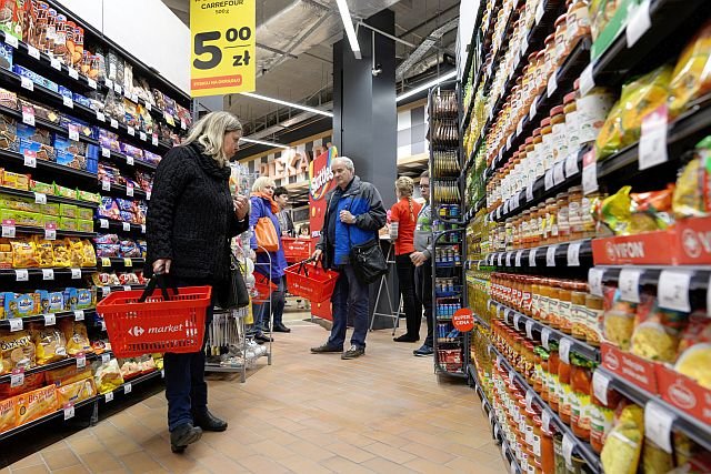 Chojnicki Carrefour będzie otwarty całą dobę