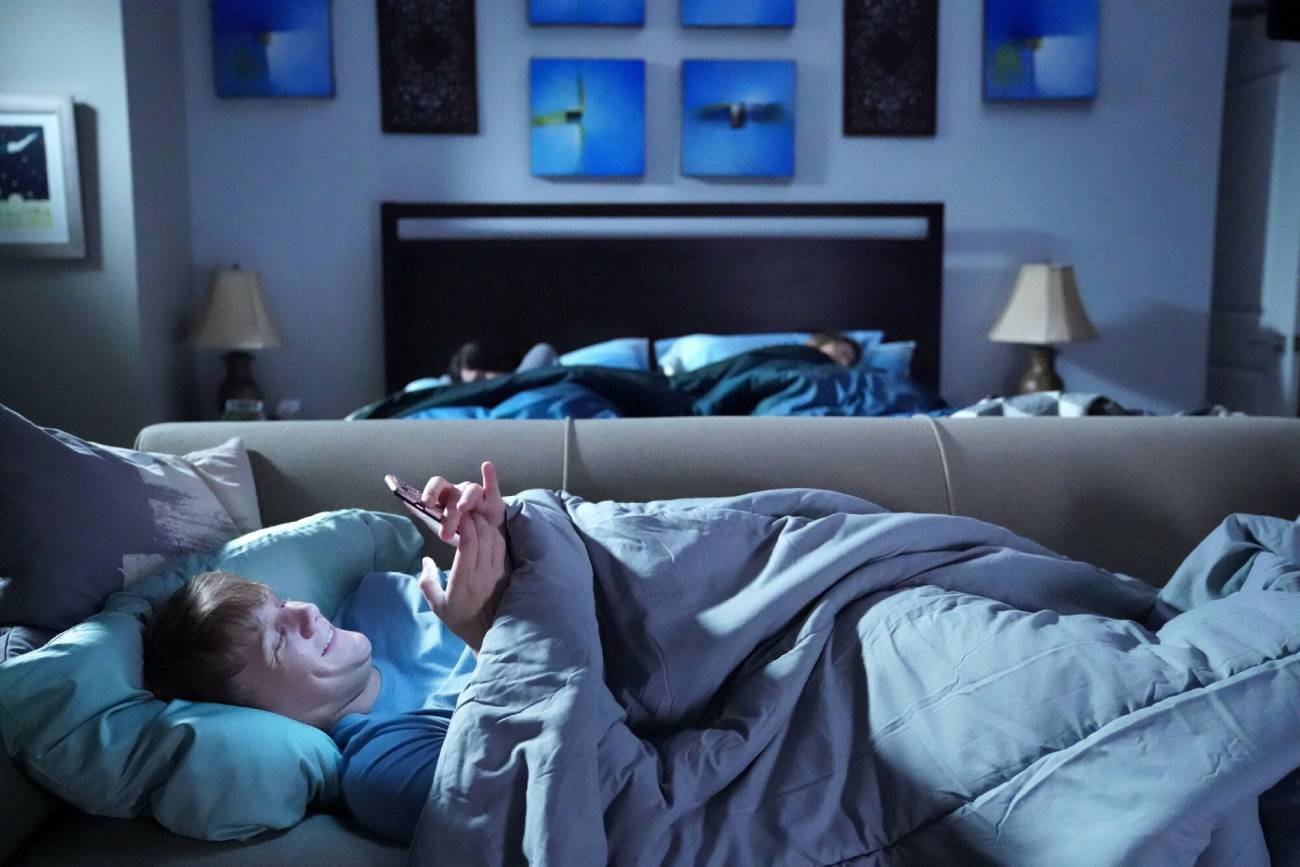 Jak chronić oczy przed ekranem smartfona.