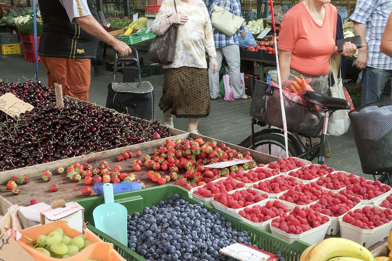 Jakie są ceny czereśni, borówek, malin i śliwek?