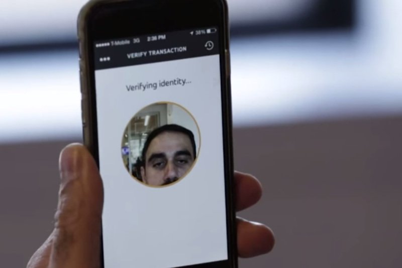 Za pomocą selfie...będziesz mógł zapłacić za zakupy. Mastercard testuje skanowanie twarzy jako metodę płatności.