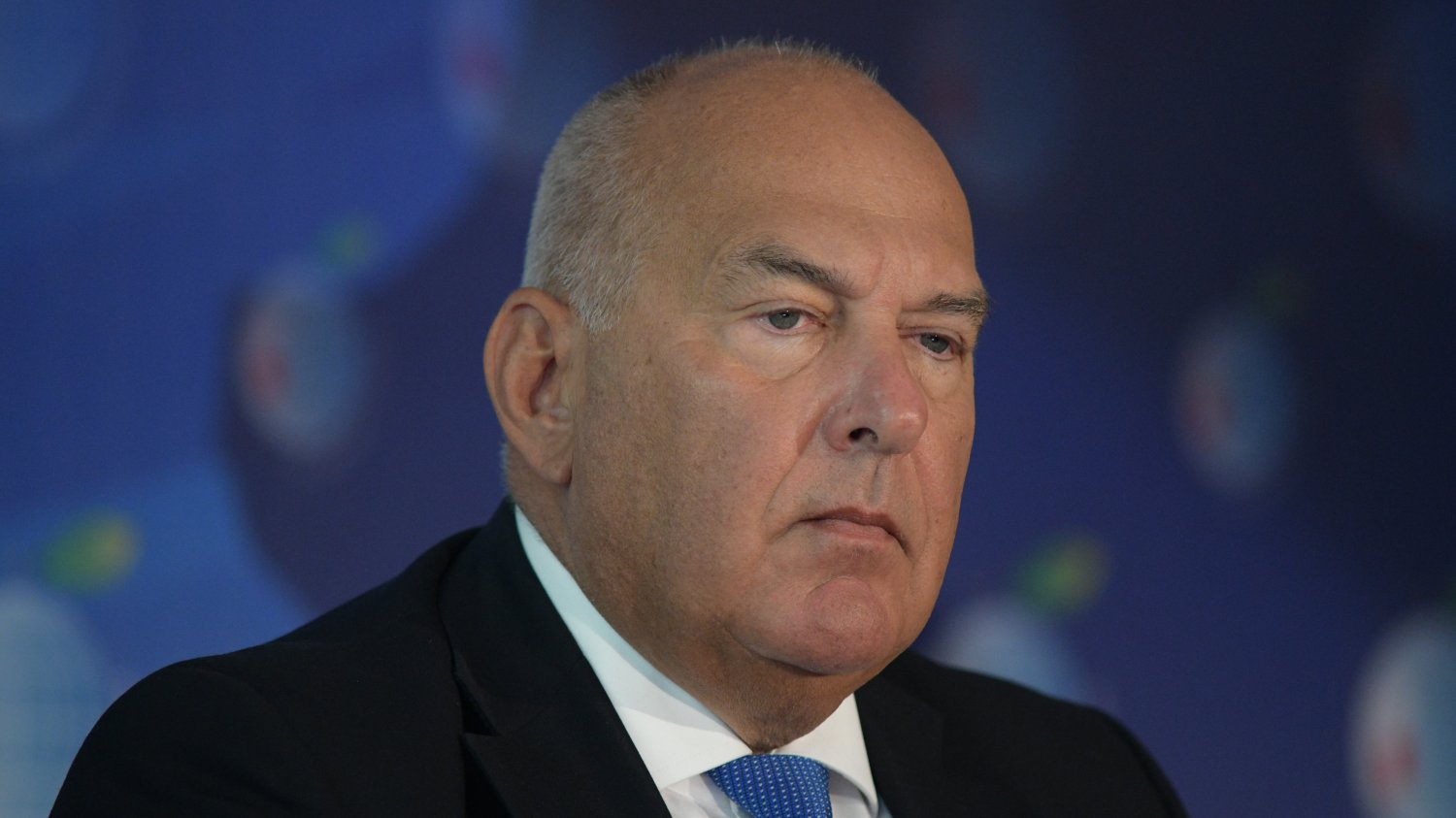 Minister finansów wyjaśnił, że resort odkłada planowaną zmianę.