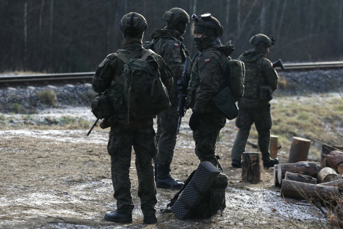 Ile Zarabia Szeregowy W Wojsku? Sprawdziliśmy Zarobki żołnierzy ...