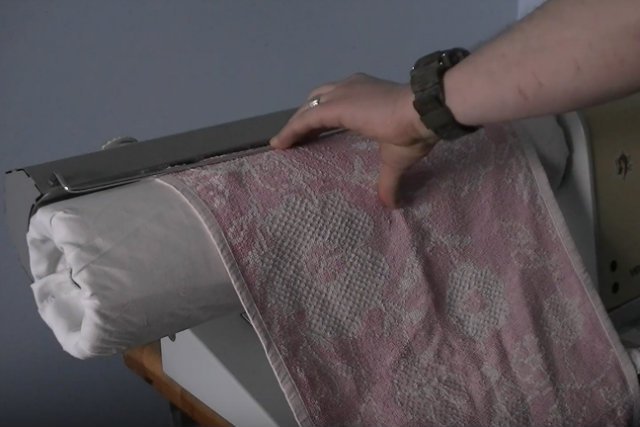 Wydawać by się mogło, że w XXI wieku zakład zajmujący się maglowaniem ubrań nie ma żadnej racji bytu. W dobie chemicznych pralni, które możemy spotkać na każdym kroku, wydaje się tylko wspomnieniem dawnych dziejów