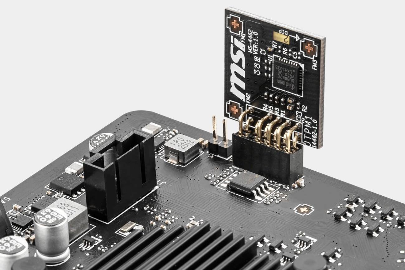 Moduł TMP 2.0 firmy MSI, zainstalowany na płycie głównej komputera.