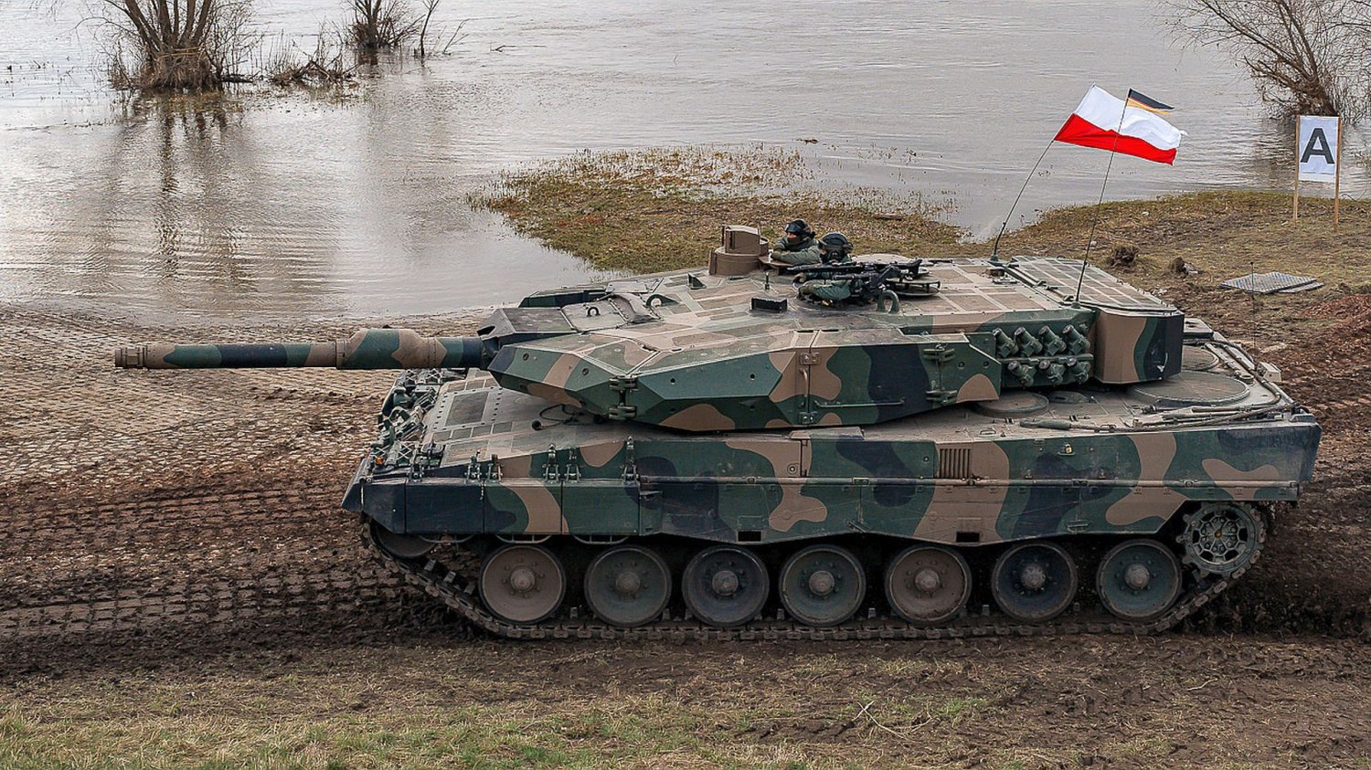 polski czołg na ćwiczeniach