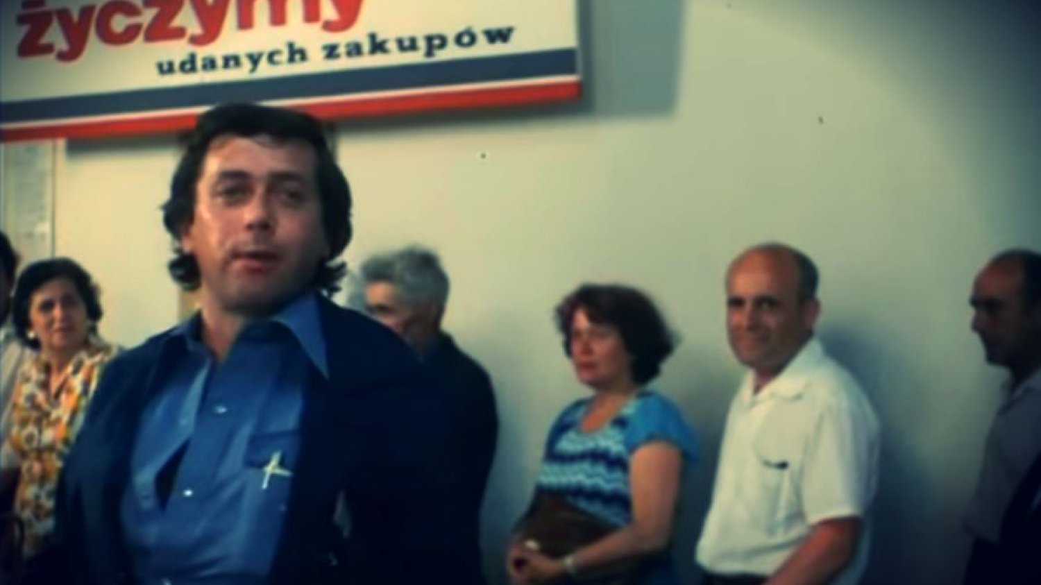 Stanisław Bareja uwiecznił w swoim filmie PRL-owskiego kierownika sklepu.