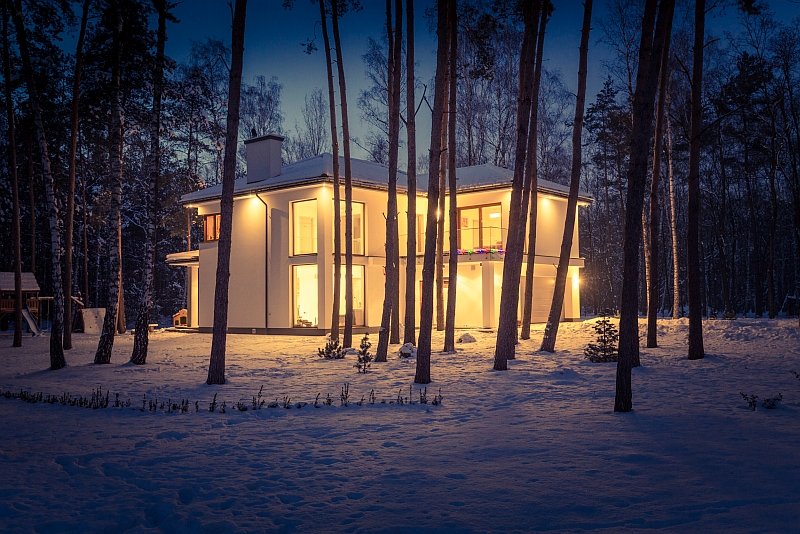 Zima to wbrew pozorom dobra pora na wymianę okien. Wychodząc naprzeciw oczekiwaniom, OKNOPLAST uruchamia promocję zimową, dzięki której można kupić wybrane okna i drzwi tarasowe marki z rabatem sięgającym do 46 proc.