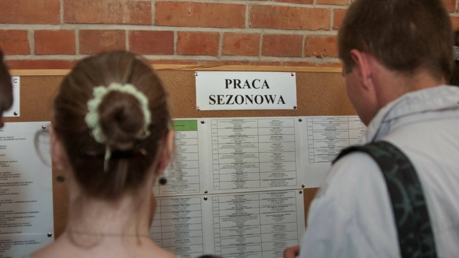Kto najczęściej szuka dodatkowej pracy?