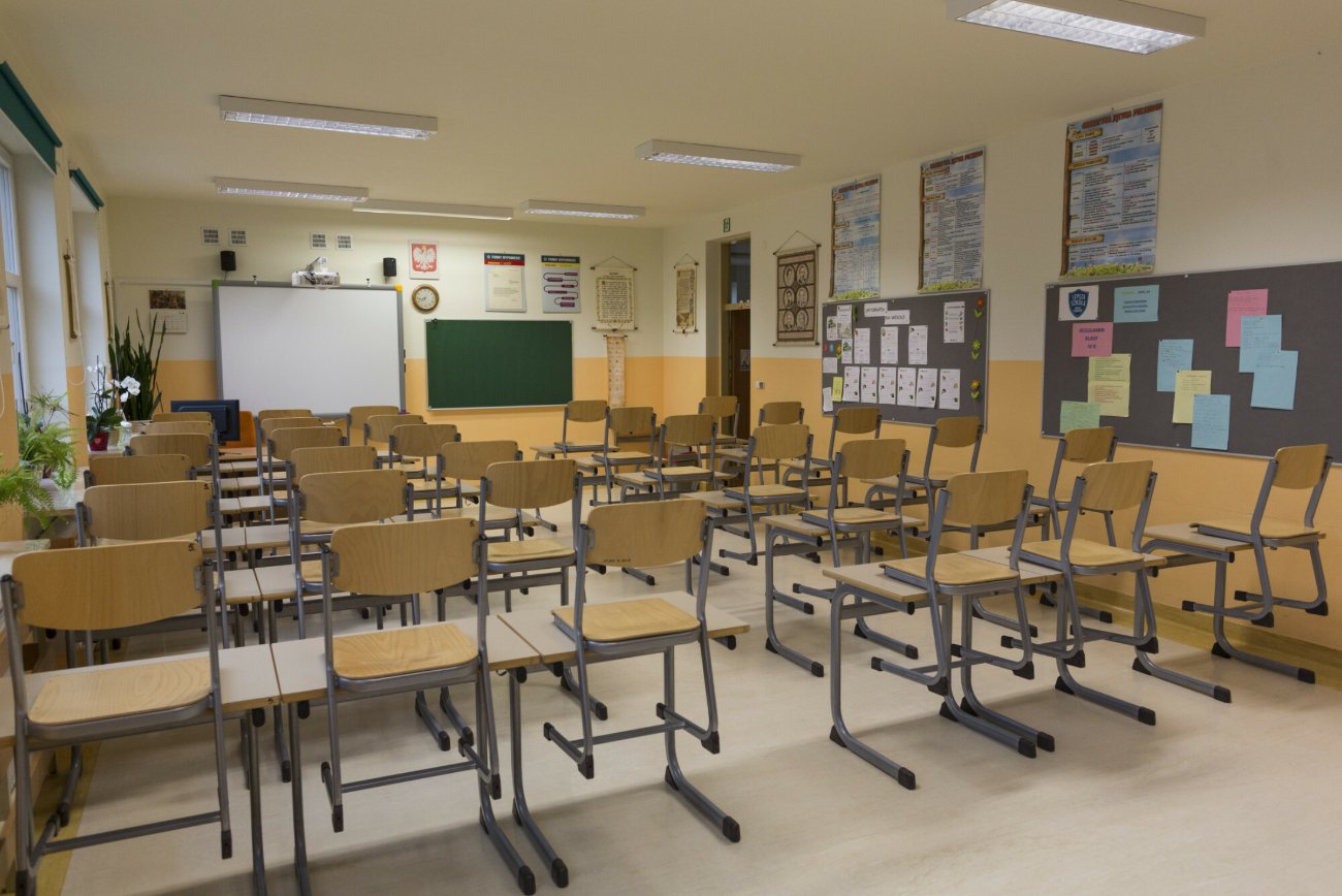 Klasa lekcyjna w szkole podstawowej