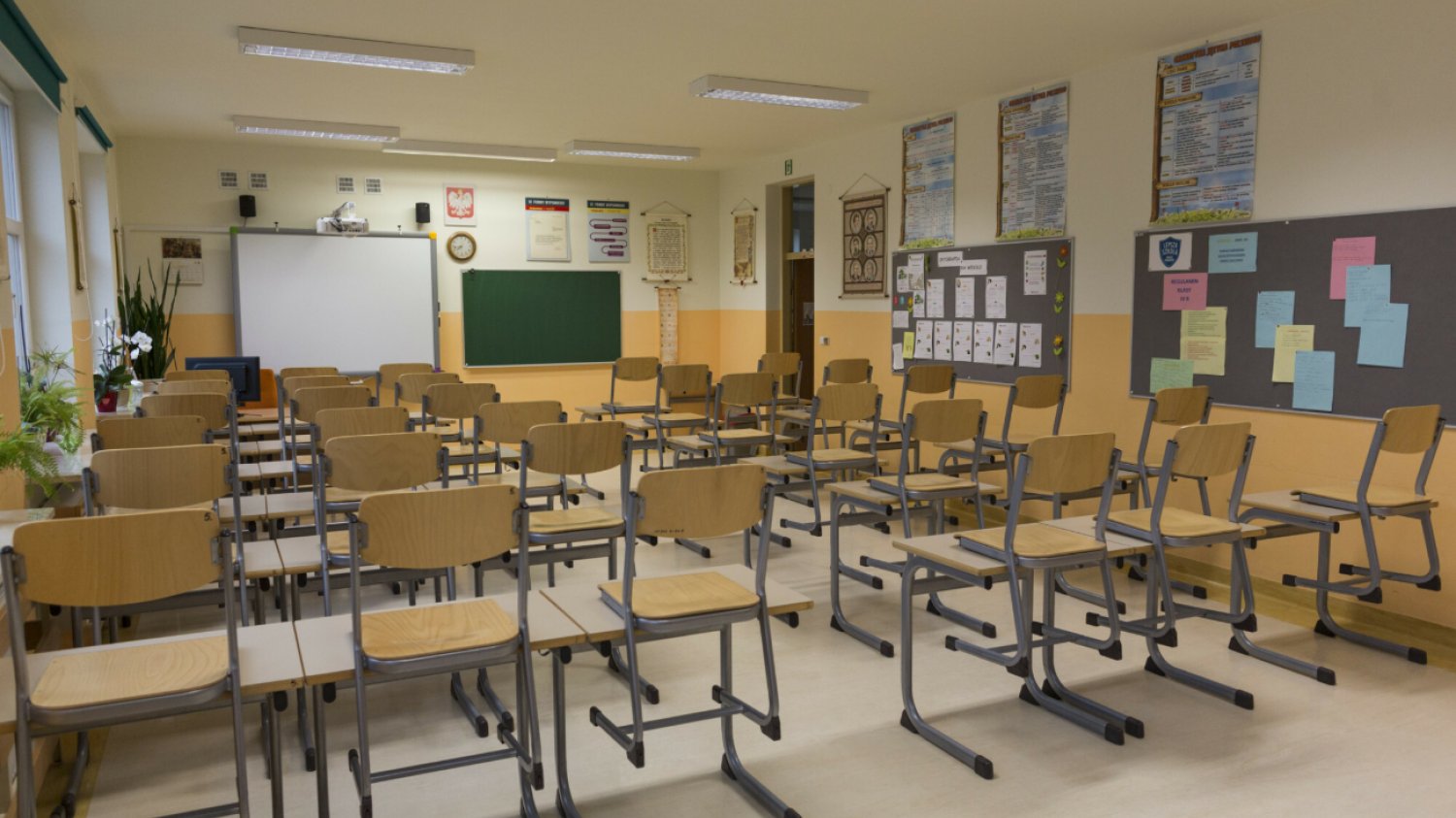 Klasa lekcyjna w szkole podstawowej
