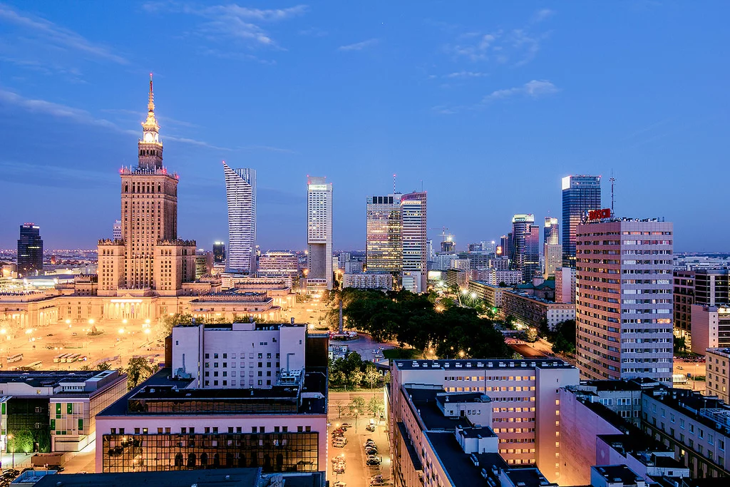 Zakładając własny biznes należy poważnie zastanowić się nad wszystkimi potrzebnymi i niepotrzebnymi aspektami w początkowej fazie. Wynajmowanie biura w samym centrum miasta może okazać się dużą pomyłką. Przekonał się o tym Marcin Kowalik.