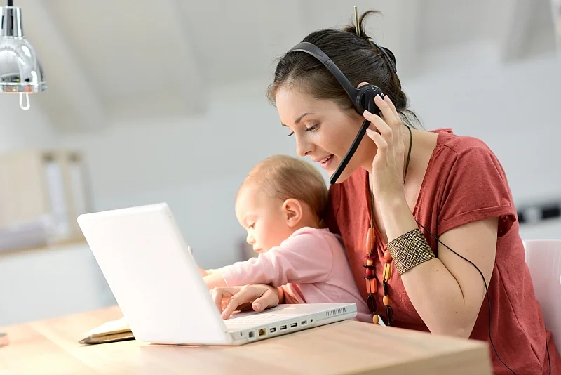 Nie trzeba od razu otwierać call center. Trzeba odbierać tak, aby klienci nie czekali na rozmowę, a pracownicy nie byli pogrzebani pracą. Pomoże w tym wirtualna centrala Datera