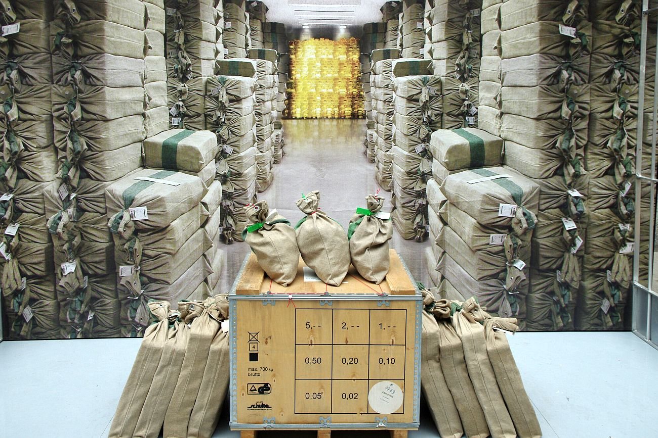 Banki mają za dużo pieniędzy i nie zależy im na przyjmowaniu lokat od obywateli