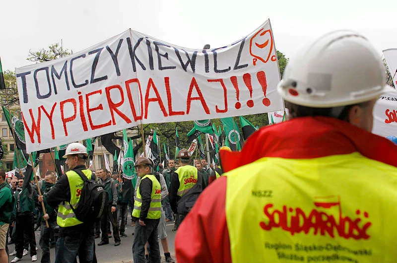 Protestujący górnicy w końcu dopięli swego - ze stanowiska wiceministra usunięto Tomasza Tomczykiewicza