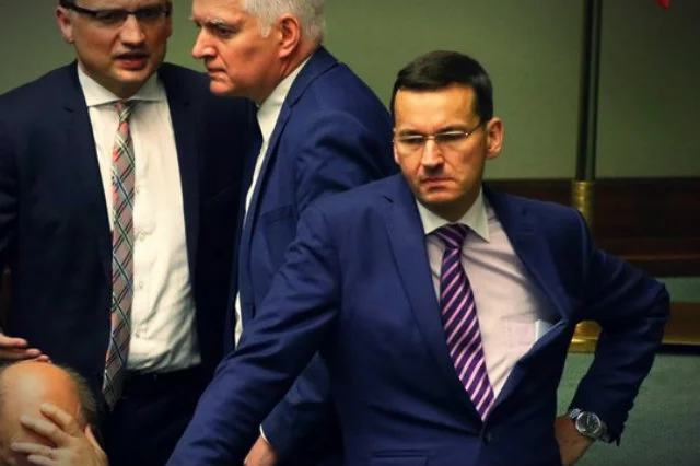 Mateusz Morawiecki twierdzi, że znajdzie pieniądze na budowę CPK. Tylko co z pracownikami?