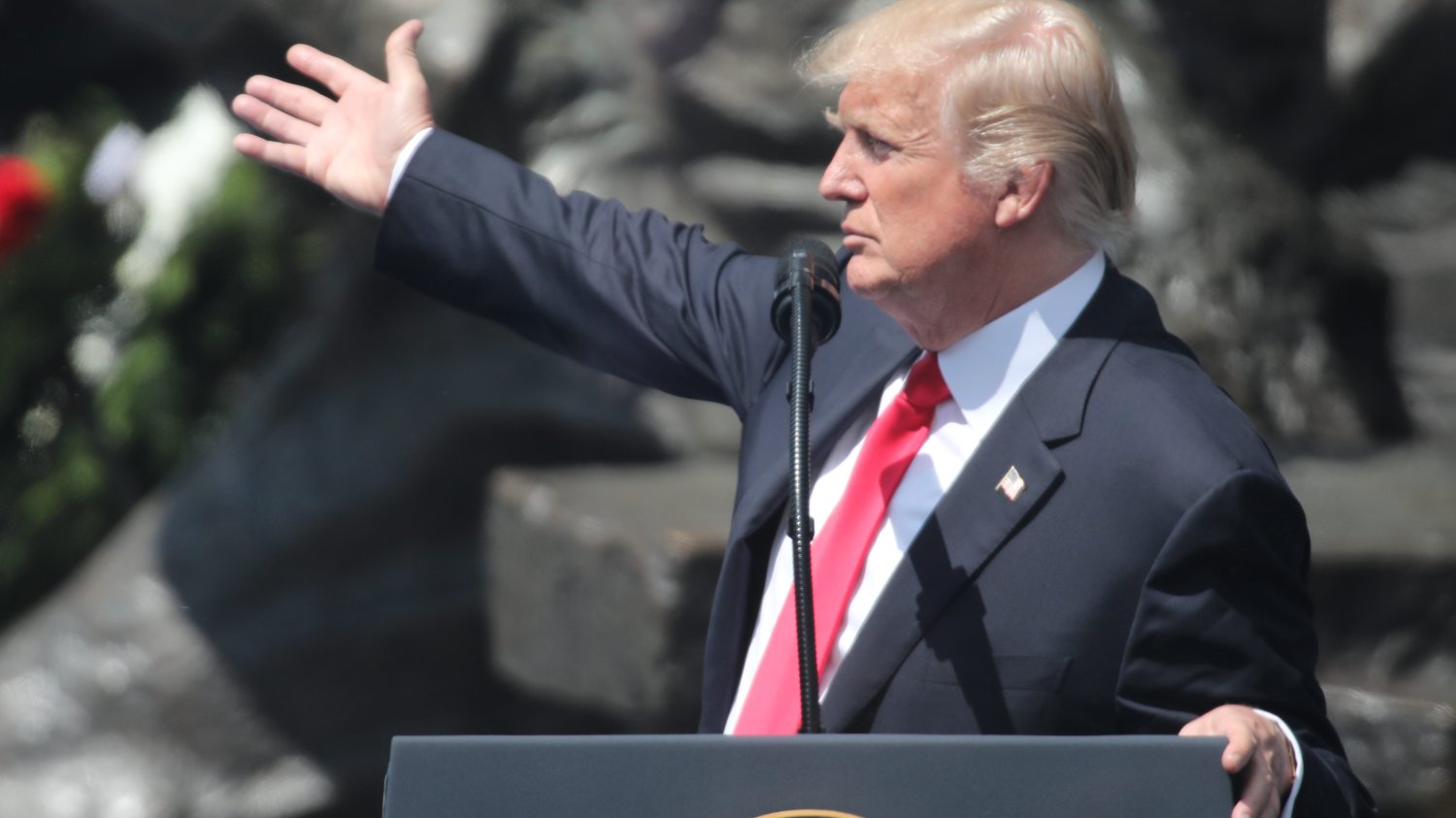 USA odraczają termin płacenia podatków.