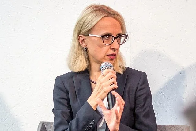 Minister finansów Teresa Czerwińska pochwaliła się, że dziura budżetowa na 2018 rok była o jedną czwartą mniejsza niż zakładano.