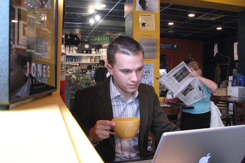 Oto 7 rzeczy, które ludzie sukcesu robią w poniedziałek rano. Tak łatwiej efektywnie prowadzić biznes od początku tygodnia.