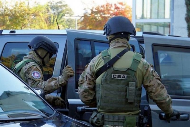 CBA kupiło luksusowego SUV-a i wiele innych aut za blisko 8 mln zł.