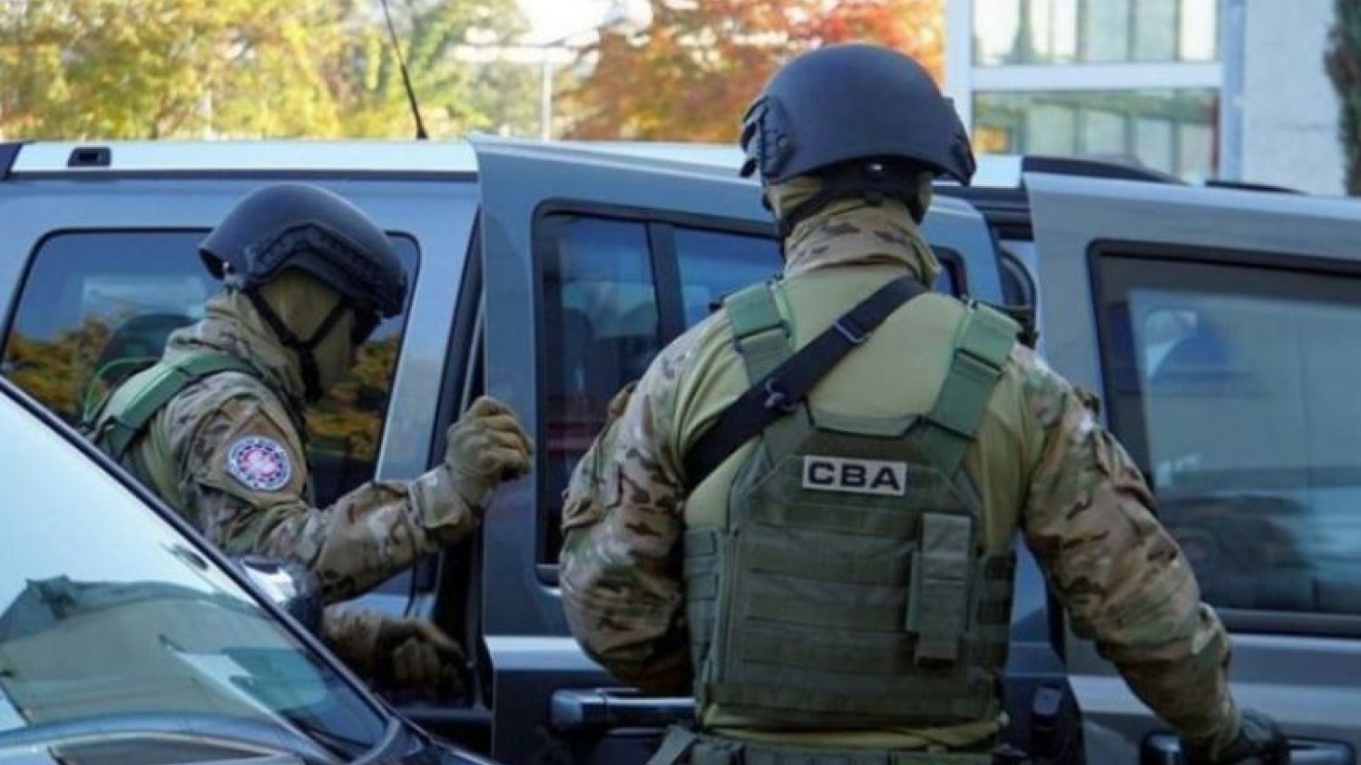 CBA kupiło luksusowego SUV-a i wiele innych aut za blisko 8 mln zł.