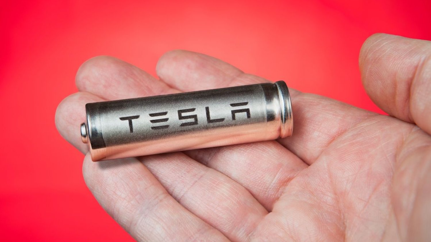 Tesla jest jednym z liderów w produkcji aut elektrycznych i wykorzystywaniu akumulatorów litowo-jonowych.