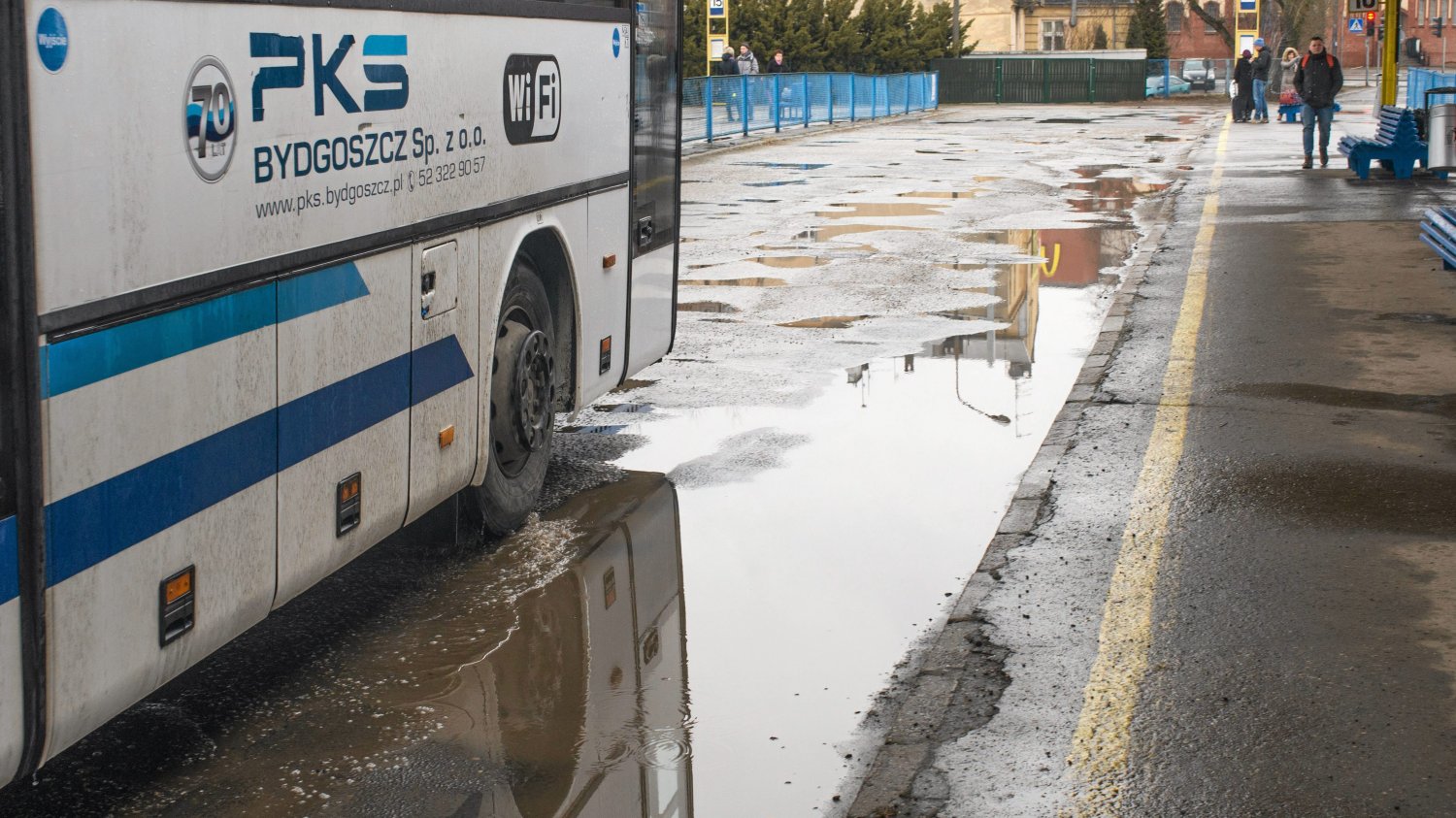 Odbudowa połączeń autobusowych miała być jednym z punktów "Piątki Kaczyńskiego"