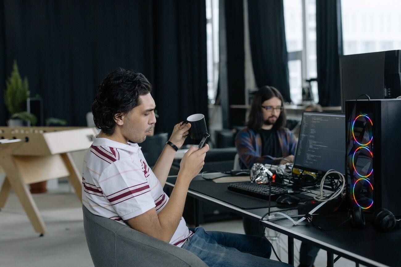 Polskim pracownikom IT masowe zwolnienia raczej nie grożą.