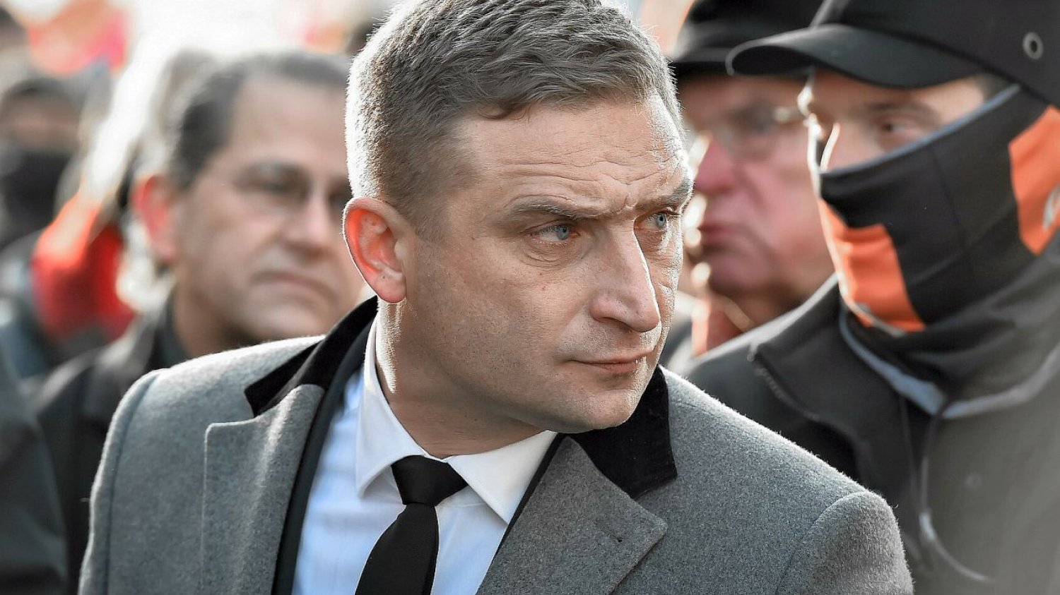 Organizacje Bąkiewicza za publiczne pieniądze wyremontują sobie siedzibę, którą kupiły również za państwowe dotacje