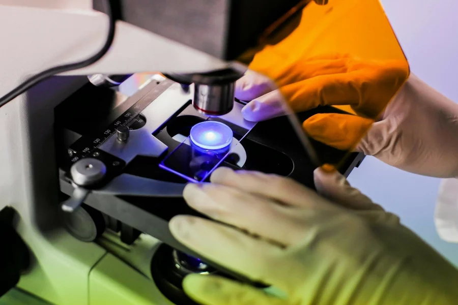 Firmowe laboratorium w Jagiellońskim Centrum Innowacji.