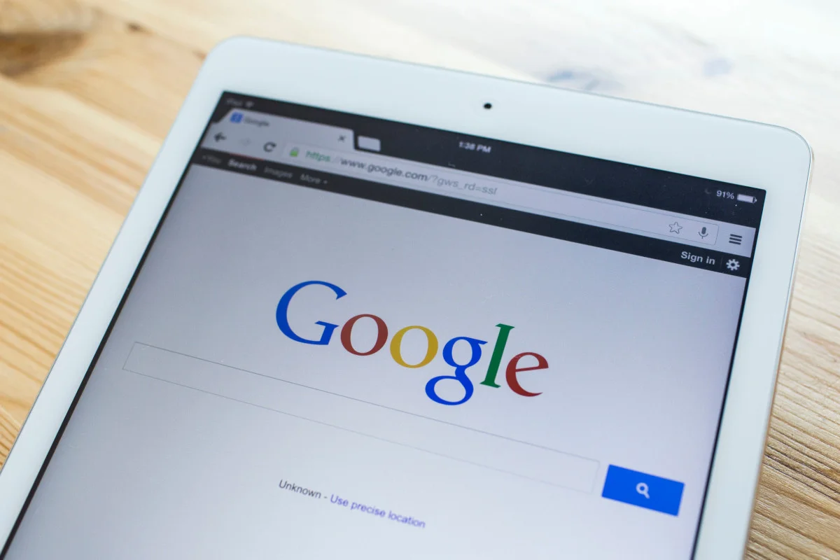 Google ma nową funkcję przeglądarce. Chodzi o listy filmów do obejrzenia i tych, które użytkownik już zobaczył.