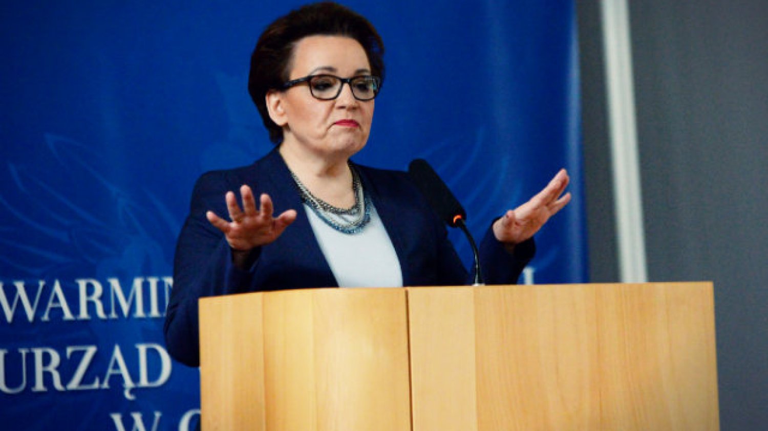 Obecnie na stole leży propozycja, w myśl której nauczycieli miałyby zostać powiązane ze średnią krajową (ok 4,6 tys. złotych brutto).