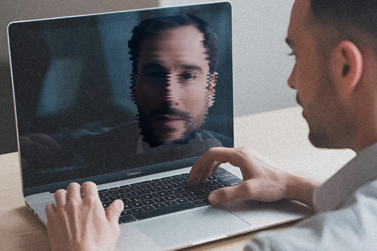 W maju Departament Sprawiedliwości USA poinformował, że ponad 300 amerykańskich firm nieświadomie zatrudniło fałszywych pracowników powiązanych z Koreą Północną.