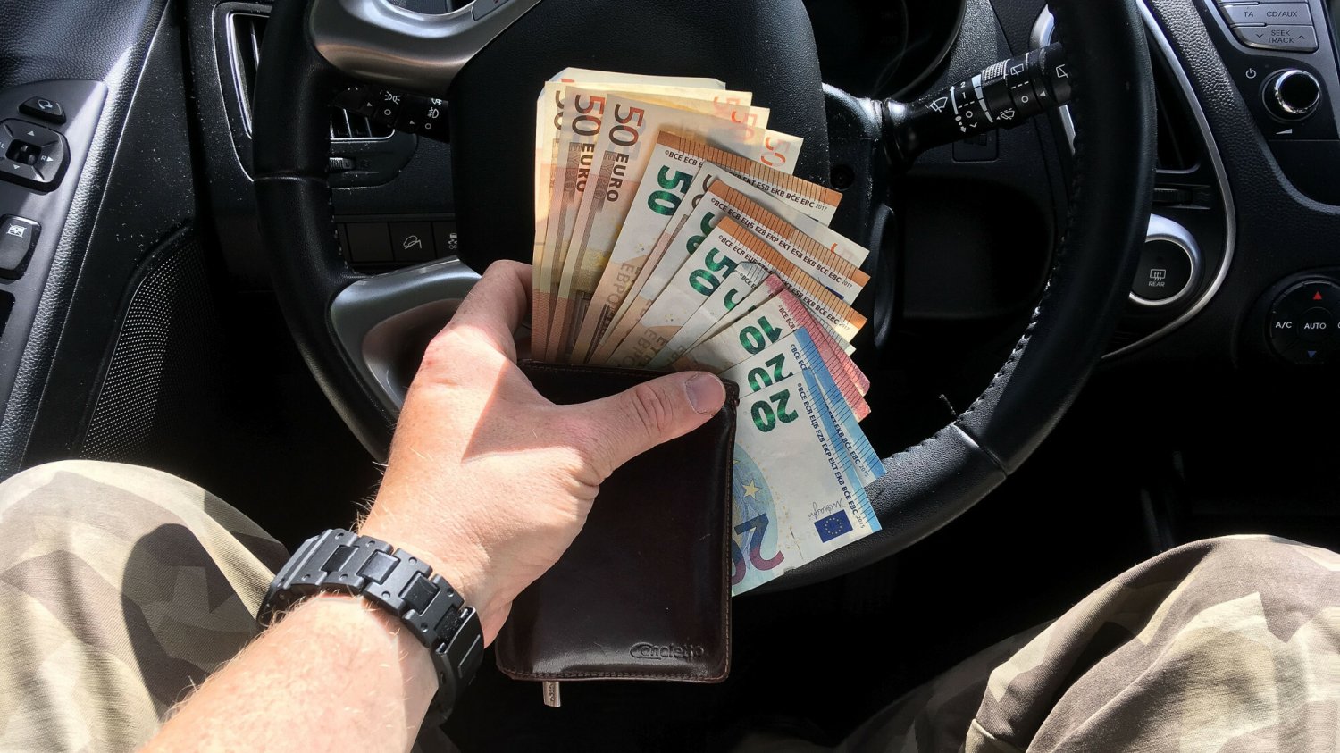 Niemcy borykają się z problemem fałszowania banknotów.