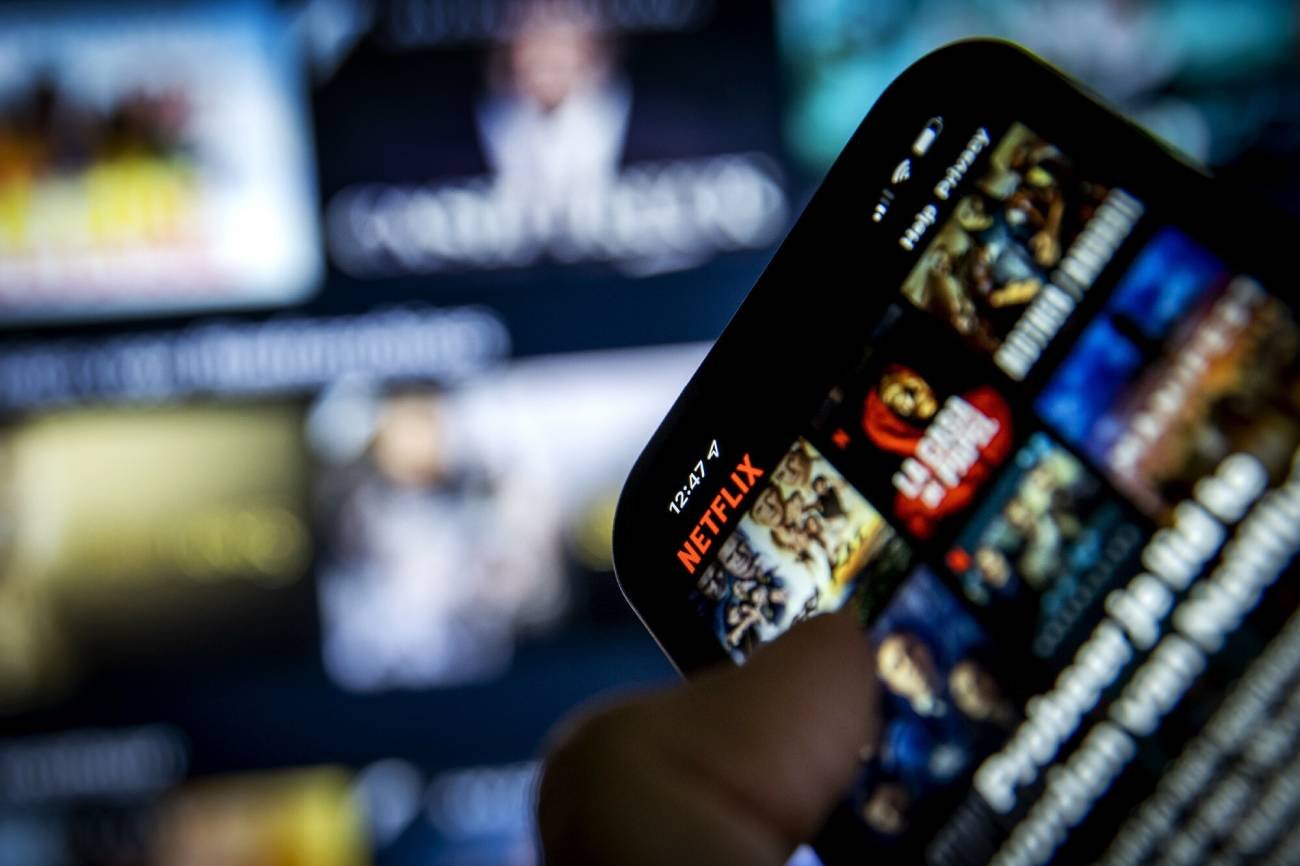 Netflix na smartfonie.