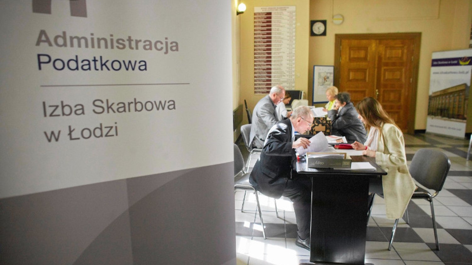 Chcesz założyć firmę? Osobiście będziesz musiał spotkać się z naczelnikiem skarbówki, który będzie mógł odmówić.