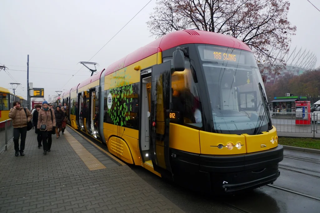 Dostawy tramwajów Swing do Warszawy zakończyły się w listopadzie 2013 r.