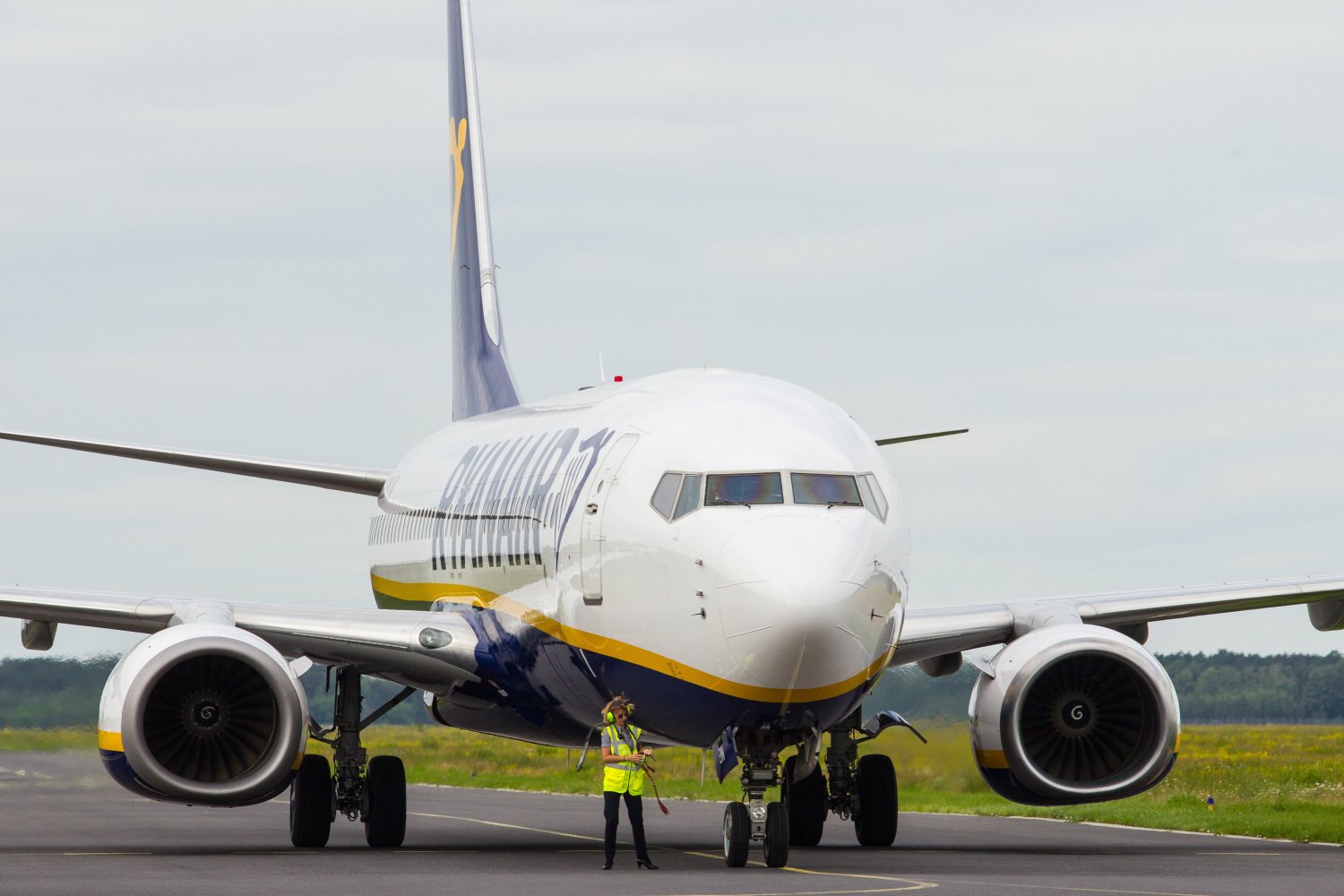 Ryanair czasowo redukuje siatkę połączeń.