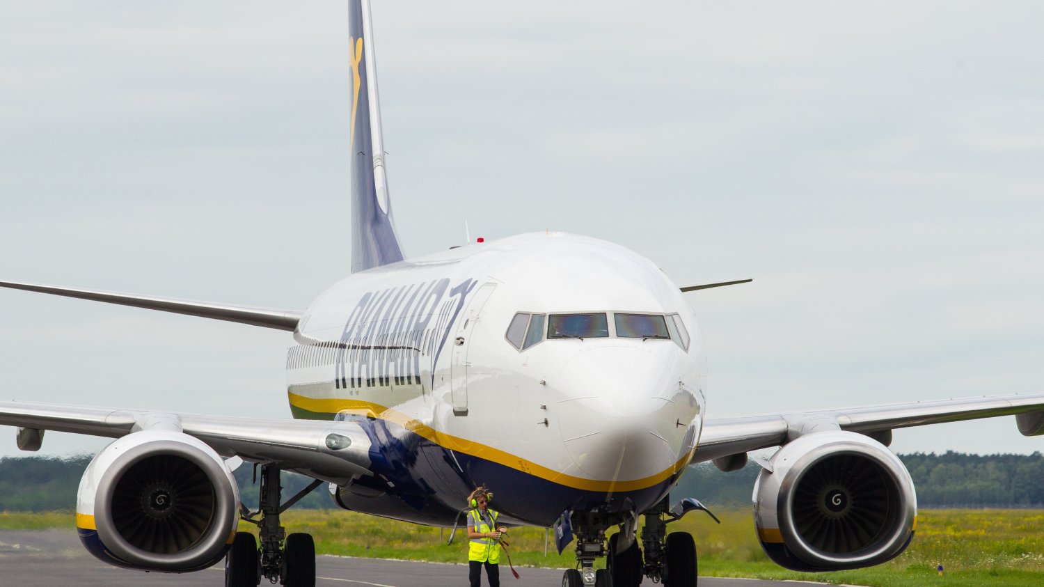 Ryanair czasowo redukuje siatkę połączeń.
