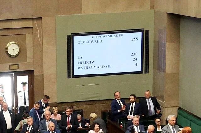 Unikanie głosowania i odsuwanie w niebyt kontrowersyjnych spraw to stara praktyka w Sejmie