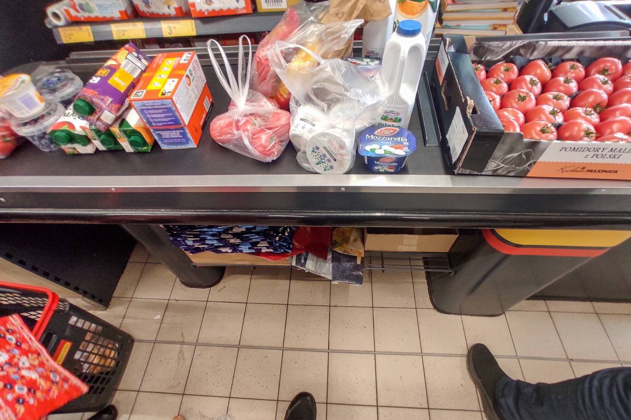 Ile Polacy wydają na jedzenie?