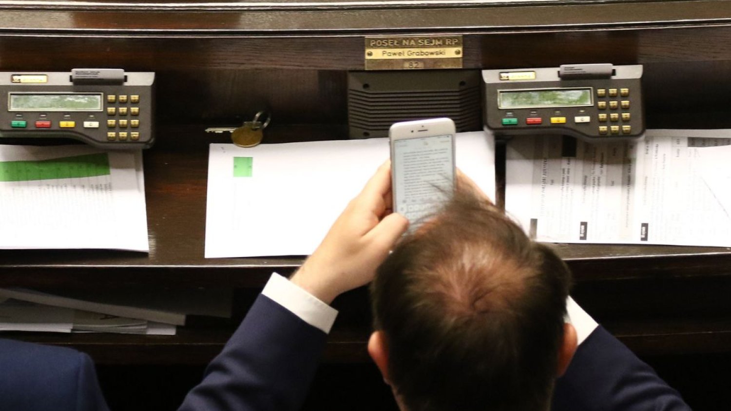 Krajowa Rada Komornicza ostrzega przed oszustami podszywającymi się pod komorników. Wysyłają oni sms-y i e-maile z informacją o egzekucji.