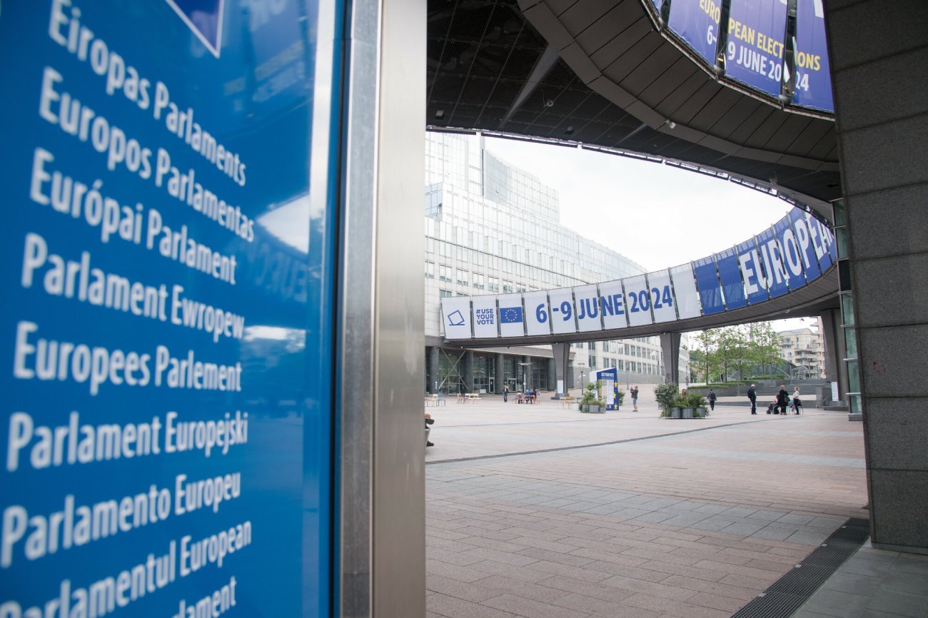 Odprawy dla byłych europosłów.