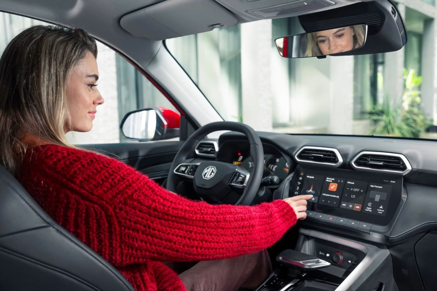 MG Motor opublikował raport o oczekiwaniach Polaków od nowoczesnych hybryd.