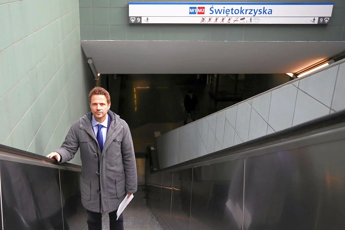 Rafał Trzaskowski, prezydent Warszawy alarmuje, że władze centralne drenują budżet miasta