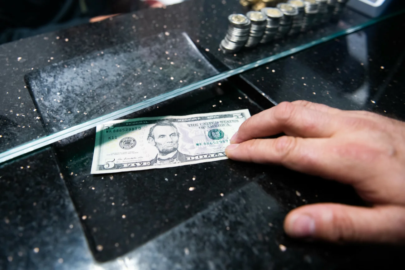 Dolar